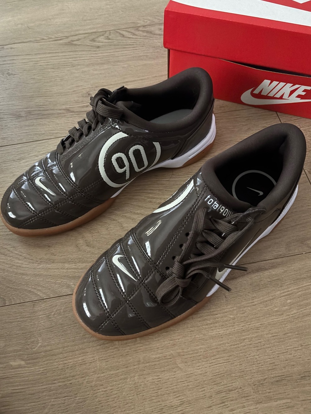 Women’s Nike Total 90 3 SP Patent Leather Pack